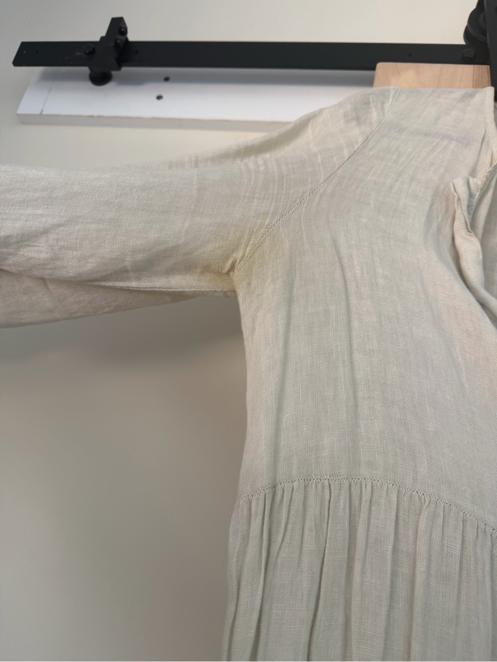 Beachwood Mara Dress in Moon - Picture 7 of 16